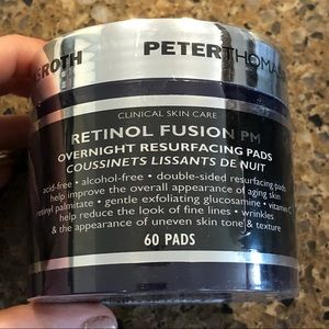 Peter Thomas Roth Retinol Fusion facial pads